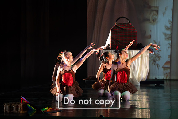 Encore_Act 1_RED-1100