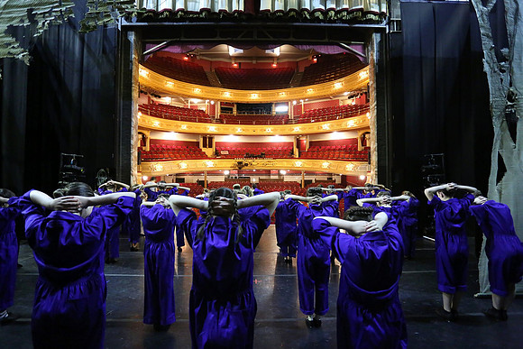 100-Danscentre HMT12 Act1