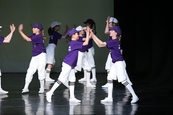 101-Danscentre HMT12 Act1