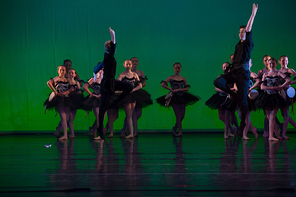 725-Danscentre HMT12 Act2