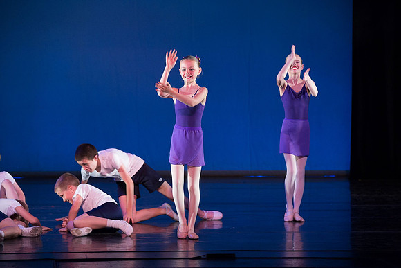 809-Danscentre HMT12 Act2