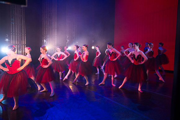 913-Danscentre HMT12 Act2