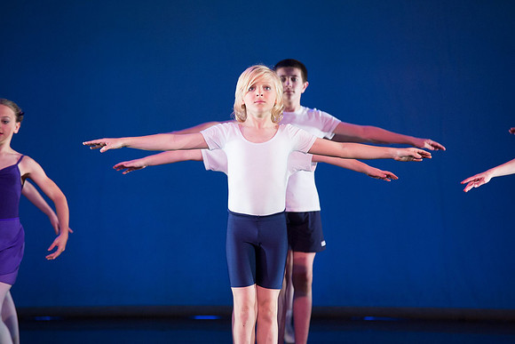 813-Danscentre HMT12 Act2