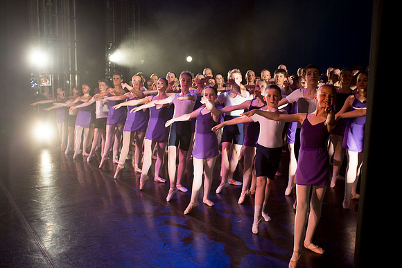 926-Danscentre HMT12 Act2