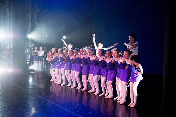 935-Danscentre HMT12 Act2