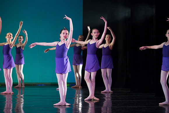 833-Danscentre HMT12 Act2