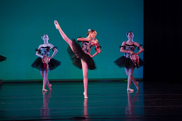 704-Danscentre HMT12 Act2