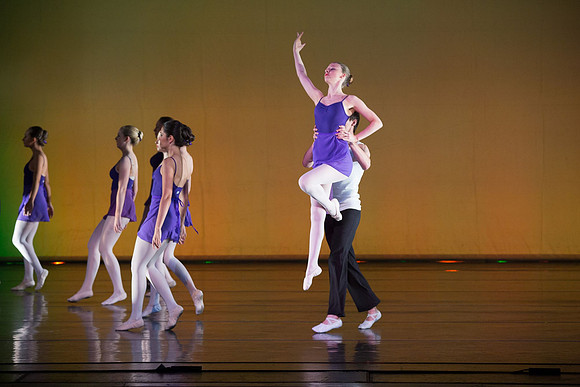 852-Danscentre HMT12 Act2