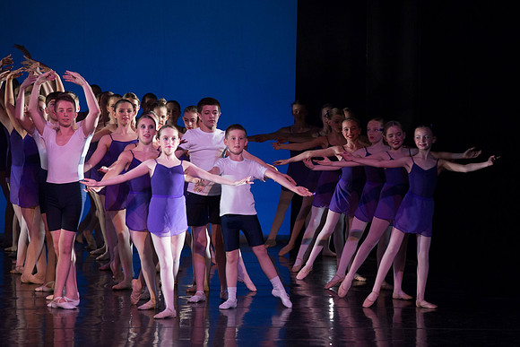 803-Danscentre HMT12 Act2