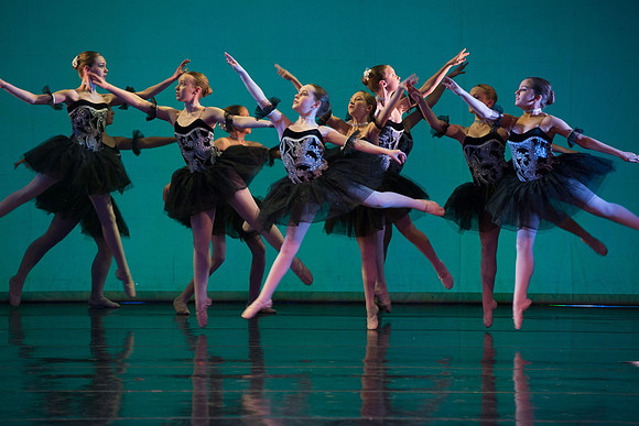 739-Danscentre HMT12 Act2