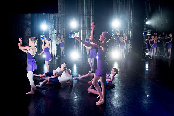 929-Danscentre HMT12 Act2