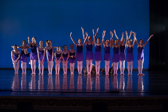825-Danscentre HMT12 Act2