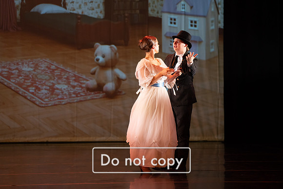 Encore_Act 1_RED-1057