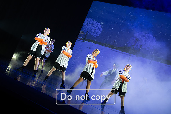 Encore_Act 1_RED-1197